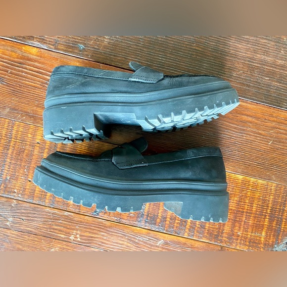 Portland Leather Black Platform Loafers - Picture 4 of 6